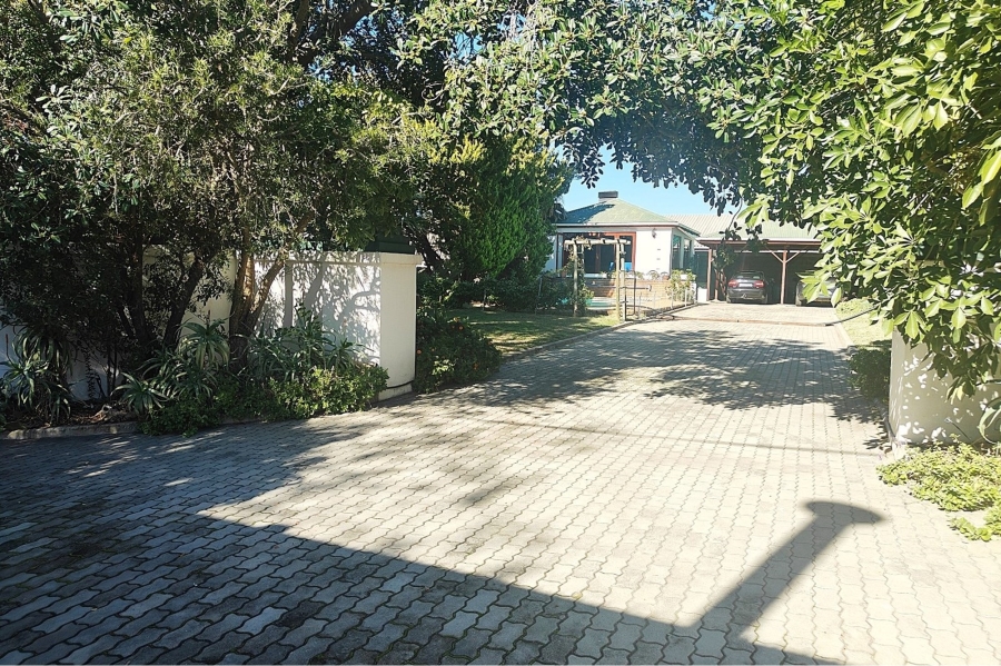 5 Bedroom Property for Sale in Piketberg Western Cape